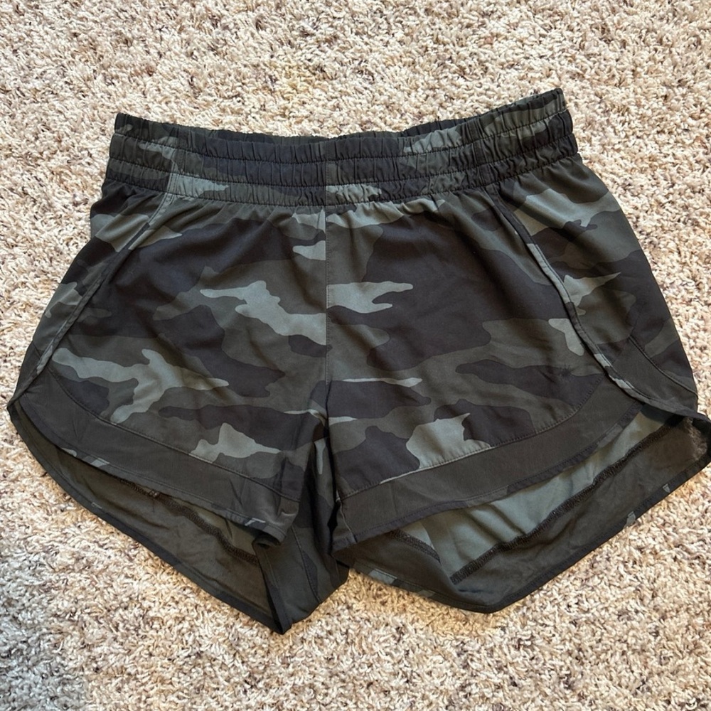 Athleta Camo Women's Shorts
